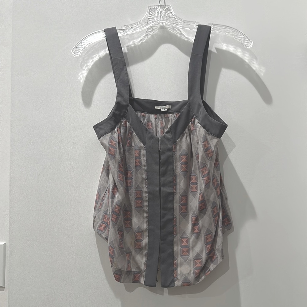 Gray tank top blouse
